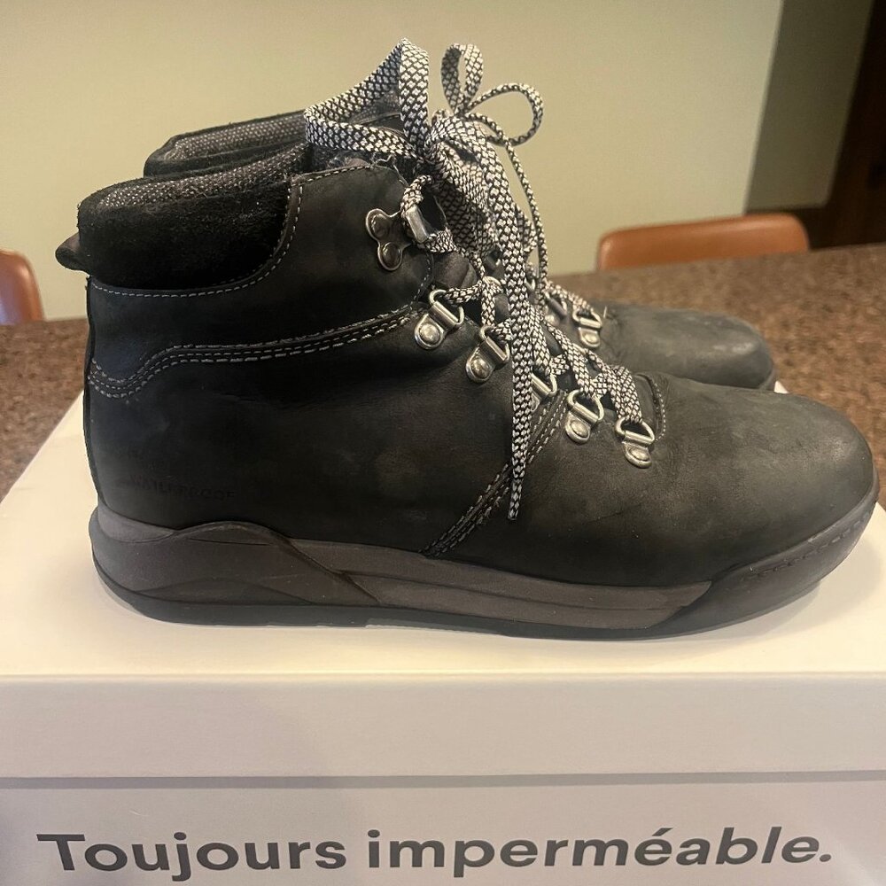 Cougar Swerve Back leather hiking boots
